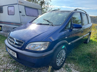 Opel Zafira foto 2