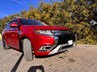 Mitsubishi Outlander foto 4