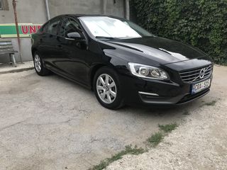 Volvo S60 foto 2