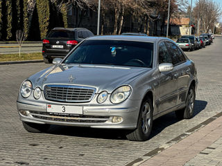 Mercedes E-Class foto 3