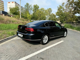 Volkswagen Passat foto 2