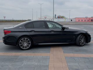 BMW 5 Series foto 4