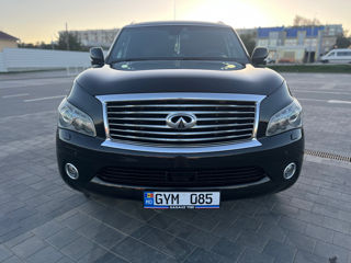 Infiniti QX56 foto 10