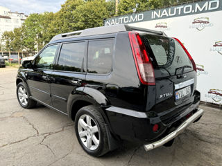 Nissan X-Trail foto 3