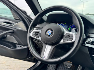 BMW 5 Series foto 9