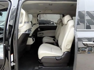 KIA Carnival foto 4