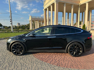 Tesla Model X foto 3