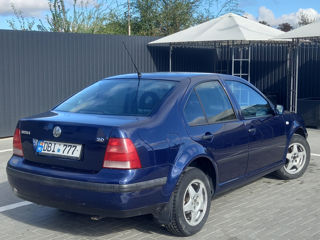 Volkswagen Bora foto 4