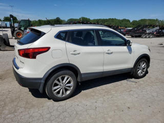 Nissan Rogue foto 4