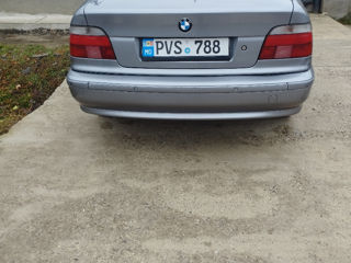 BMW 5 Series foto 5