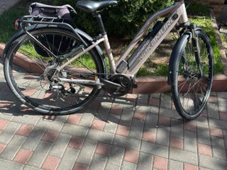 Bicicletă electrica foto 0