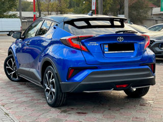 Toyota C-HR foto 3