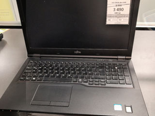 Ноутбук Fujitsu Lifebook E558