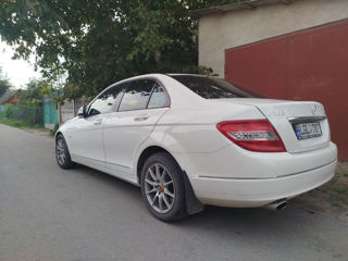 Mercedes C-Class foto 4