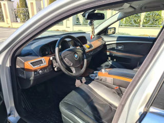 BMW 7 Series foto 7