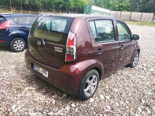 Daihatsu Sirion foto 7