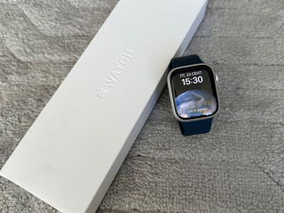 Apple Watch S9, GPS, 45mm, Silver Aluminium Case, Storm Blue Sport Band - S/M foto 3