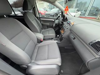 Volkswagen Touran foto 15