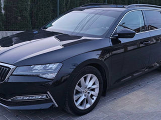 Skoda Superb foto 2