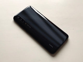 Xiaomi Mi 9 Lite / 6GB-RAM / 128GB-ROM / 4030 mAh / Gri Onix foto 10