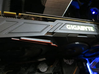 продам видеоускоритель в отличном состоянии Gigabyte GeForce GTX 1070 Ti Gaming 8G