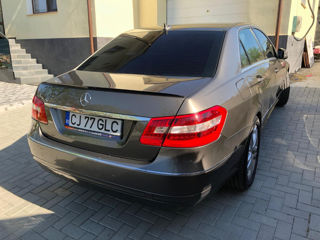 Mercedes E-Class foto 9