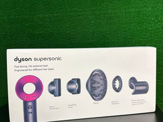 Dyson Supersonic Hair Dryer in Iron/Fuchsia HD08