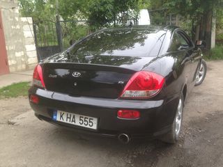 Hyundai Coupe foto 4