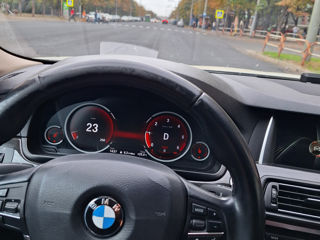 BMW 5 Series foto 7