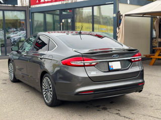 Ford Fusion foto 8