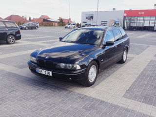 BMW 5 Series foto 5