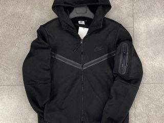 Nike tech fleece