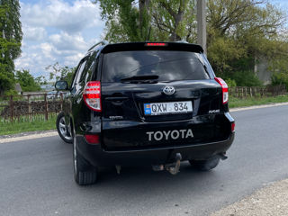 Toyota Rav 4 фото 6