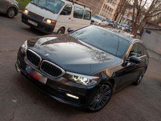 BMW 5 Series foto 4