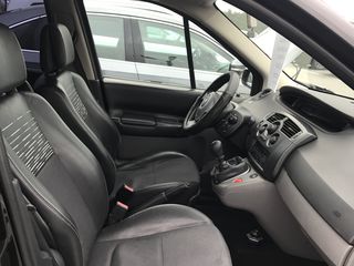 Renault Scenic foto 8