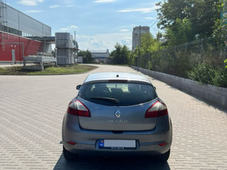 Renault Megane foto 2