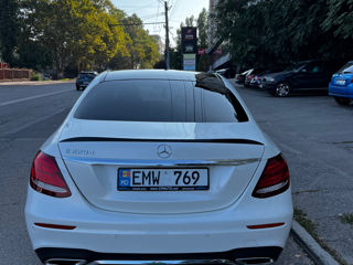 Mercedes E-Class foto 7