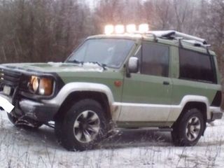 Isuzu Trooper foto 2