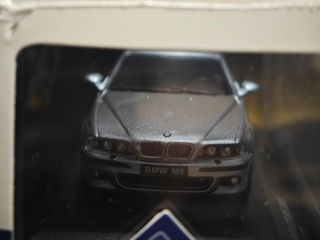 BMW E39 M5 2003 1/43 foto 3