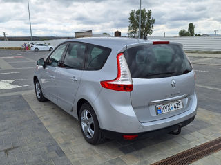 Renault Grand Scenic foto 8