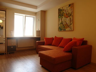 Apartament spre chirie!!! Centru, str. Colina Puskin, 1 odaie, Euroreparatie! foto 1