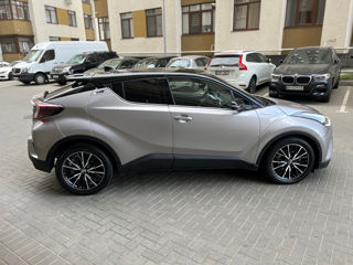 Toyota C-HR foto 4