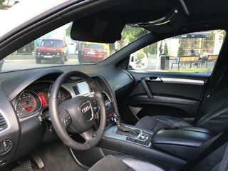 Audi Q7 foto 8