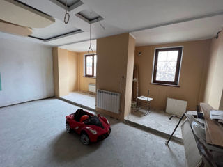 Apartament cu 3 camere, 75 m², Centru, Nisporeni foto 2