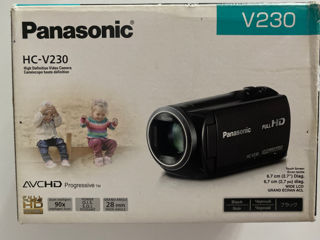 Продаётся новая Full HD видеокамера Panasonic HC-V230.