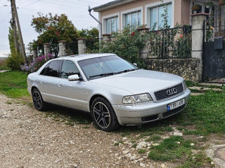 Audi A8 foto 1