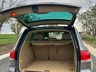 Volkswagen Touareg foto 4