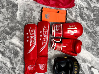 Echipament de Kickboxing