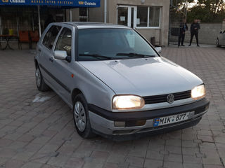 Volkswagen Golf foto 2