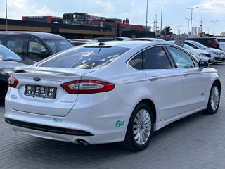 Ford Fusion foto 3